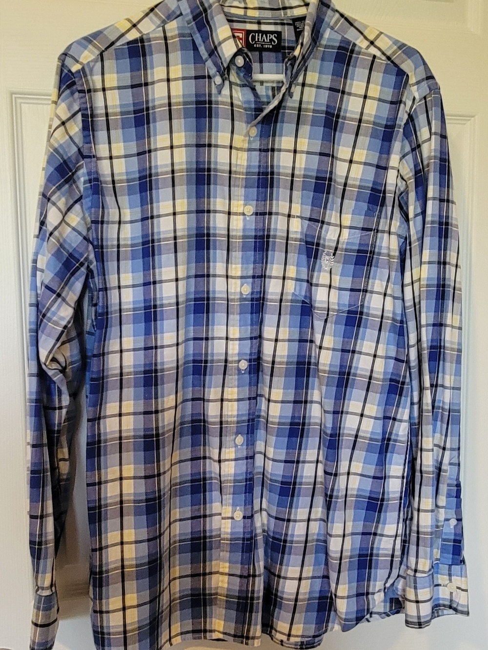 Chaps Men's Blue and White Plaid Button-Down Shirt